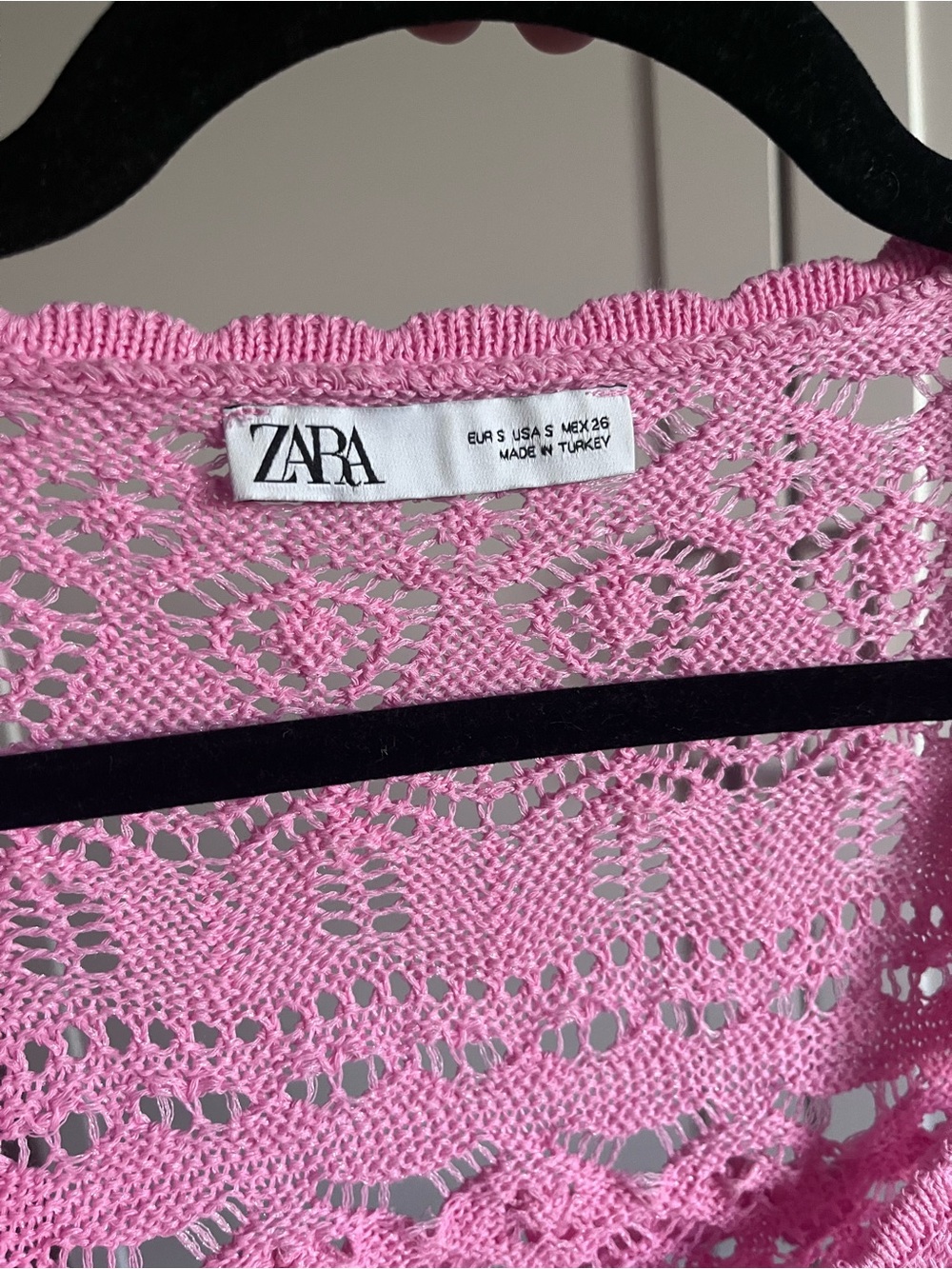 Zara Pink Crochet Ruffle Knit Cardigan Crop Top Short Sleeve Size Small - Picture 2 of 10